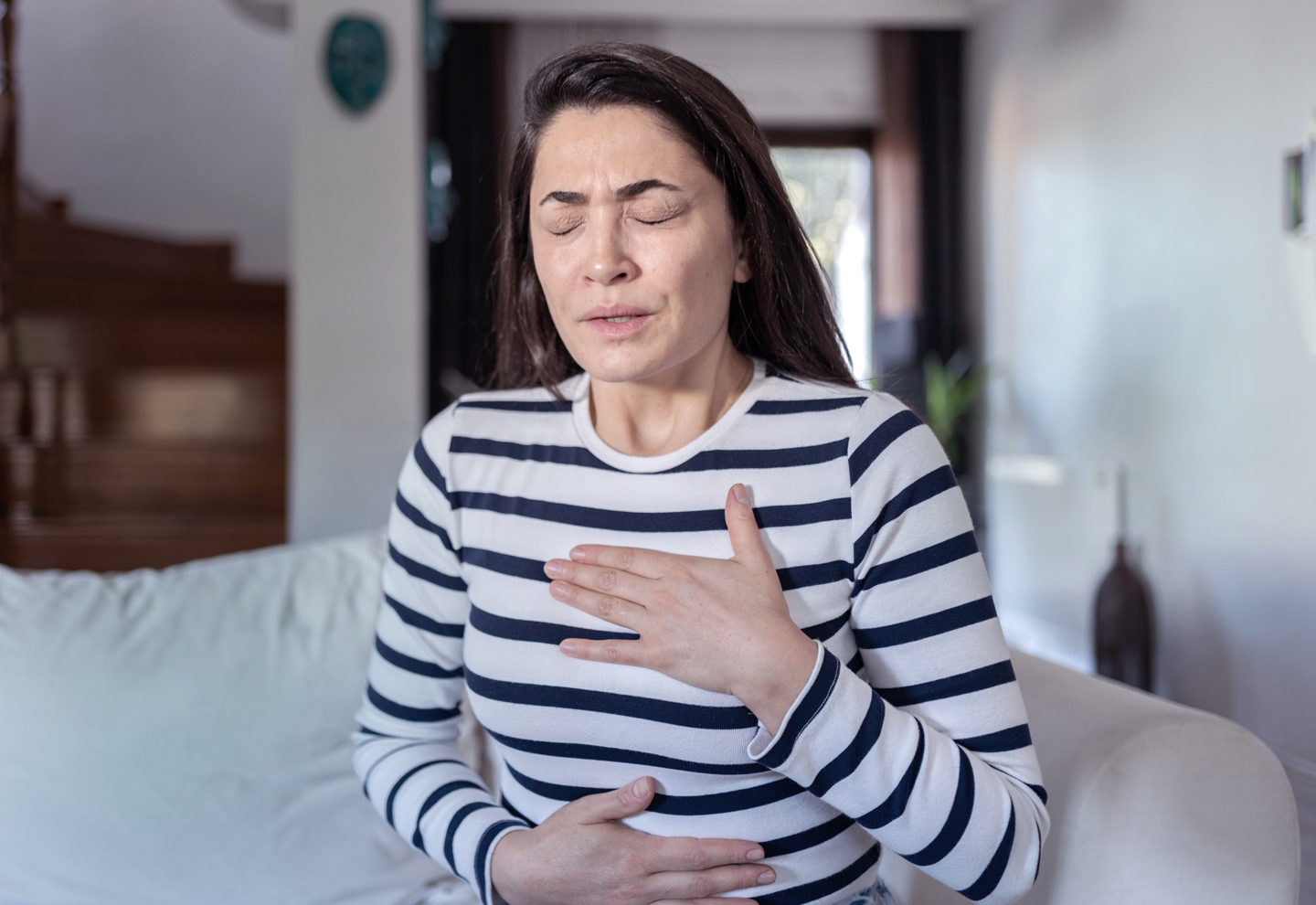 Kvinde med halsbrand