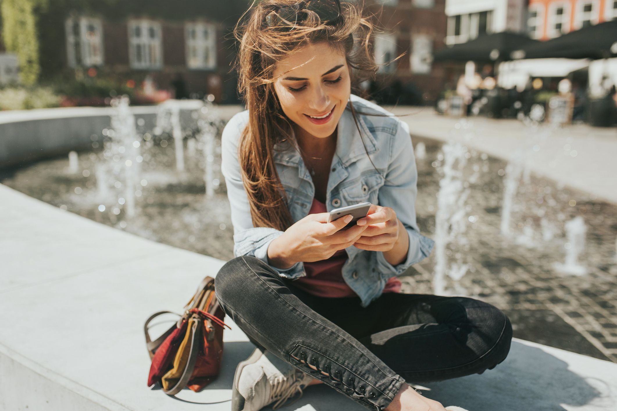 App Ung Kvinde Mobil Springvand
