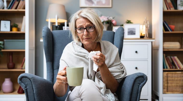 Forkoelet Kvinde Stol Istock 1864569146