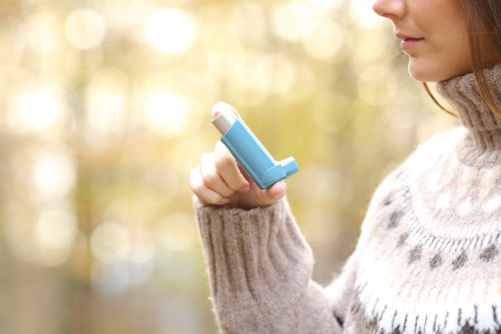 Astmaspray Kvinde Sweater Istock