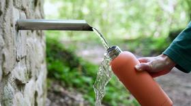 Vand Drikkedunk Istock