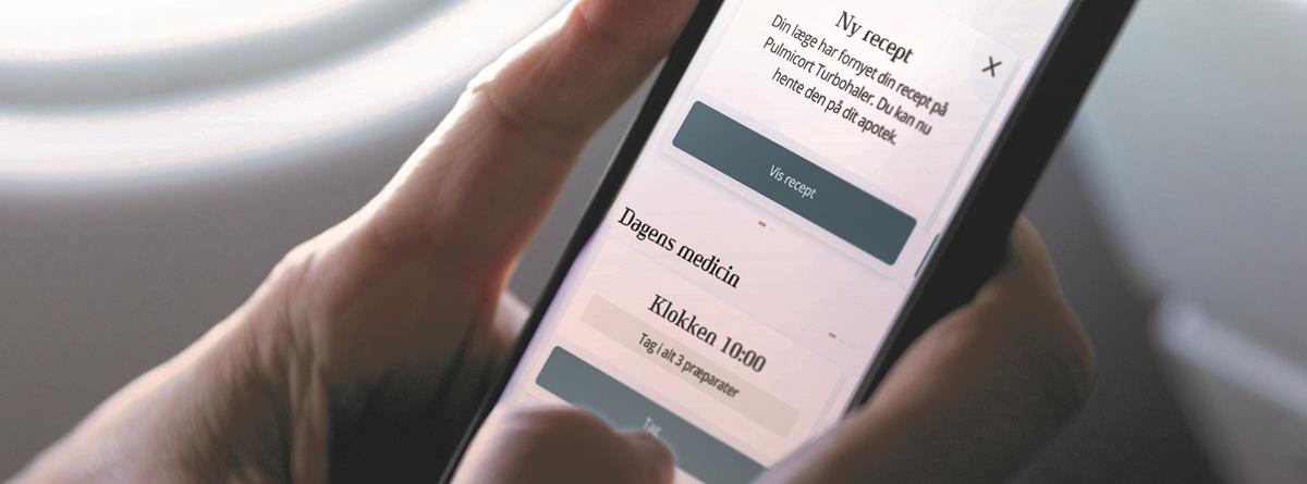 apoteket-app-assistent-i-fly-med-mobil-kvadrat-800px.jpg